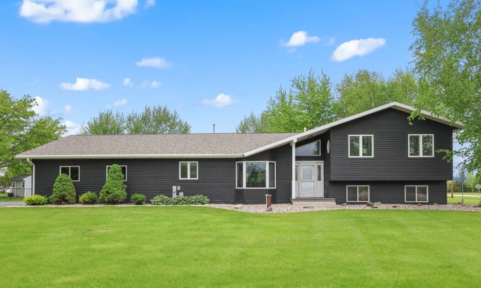 Black Wolf Casa | The Harbor Hideaway.