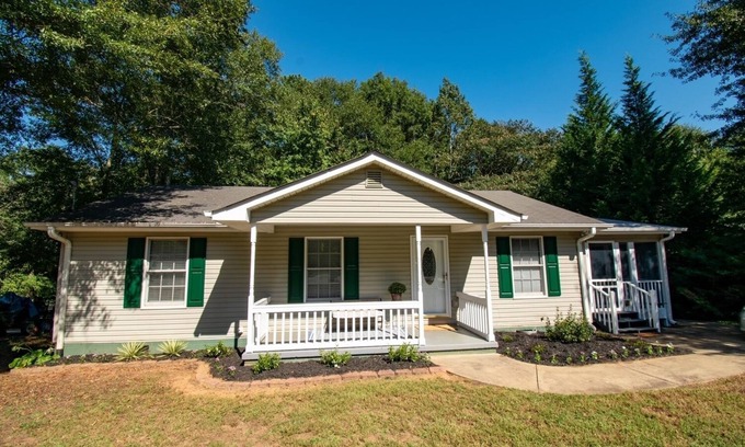 Hartwell Casa | The "Hartwell" House