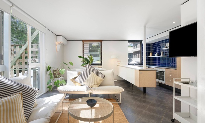 Noosa Heads Hotel | The Hastings Beach Houses