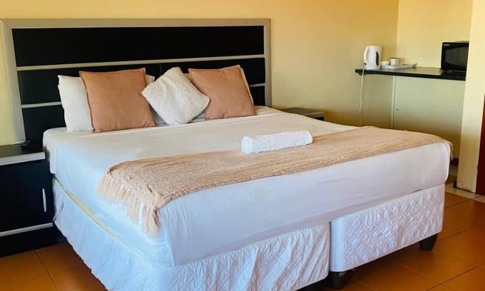 Mbabane Casa | THE HAVEN GUEST HOUSE THEMBELIHLE