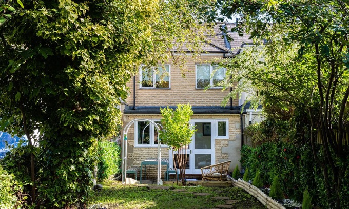 Summertown Casa | The Heart of Summertown - Bright & Spacious 3BDR Home with Garden