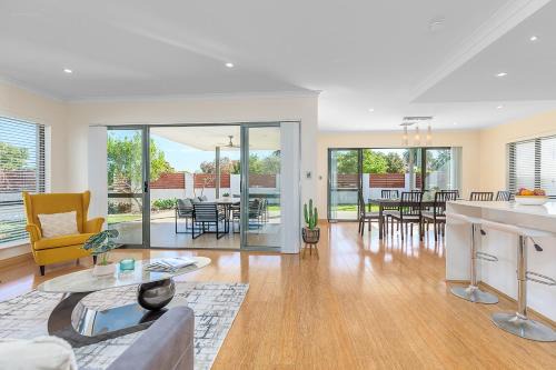 Karrinyup Casa | The Heights at Karrinyup
