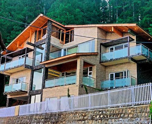 Nathia Gali Casa | The Heights Hotel Nathiagali