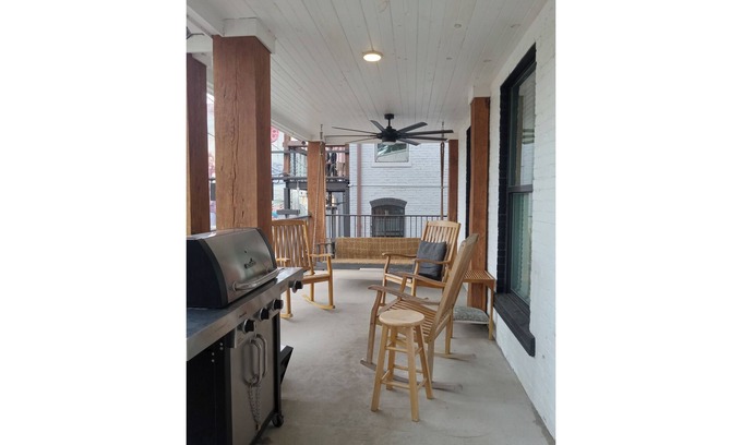 Downtown Chattanooga Casa | The Heinsman Guest House