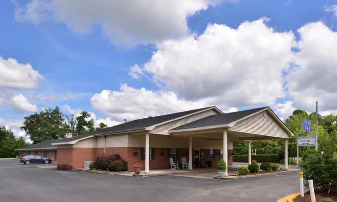 Huntingdon Hotel | The Heritage Inn