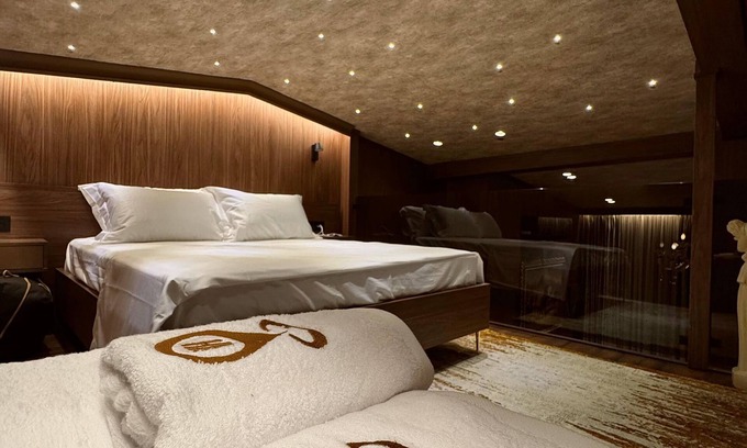 Tirana Hotel | The HH Point