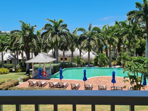 Freetown Apartamento | The Hideaway 1 Bedroom Suite, Pool and Sea views