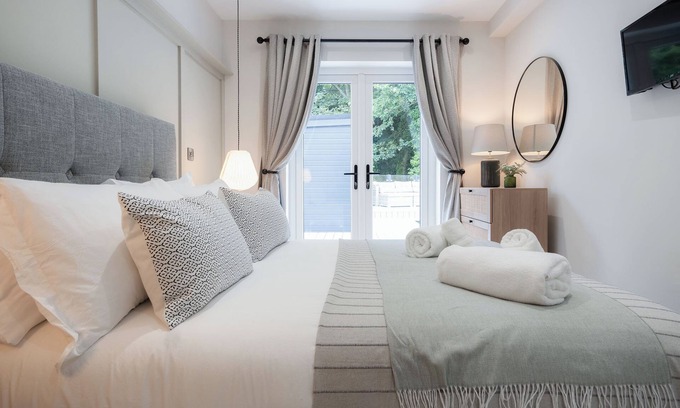Little Haven Cabaña | The Hideaway - 2 Bed Holiday Home - Little Haven