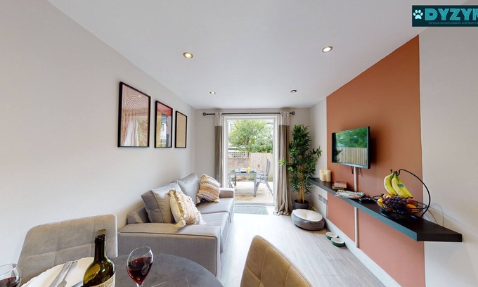 Penylan Apartamento | The Hideaway Apt 2 - Garden - Roath Park - Pets Allowed -By DYZYN