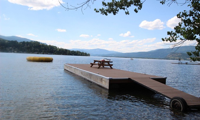 Blind Bay Cabina | The Hideaway es una acogedora cabaña en Blind Bay Hideaway en la hermosa y soleada Shuswap