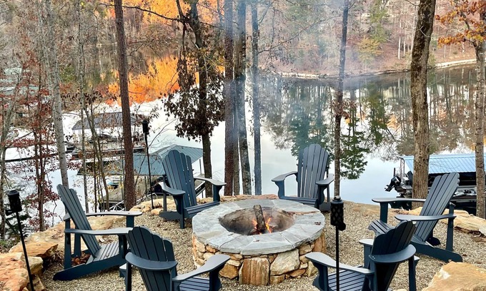 Salem Casa | The Hideaway on Lake Keowee