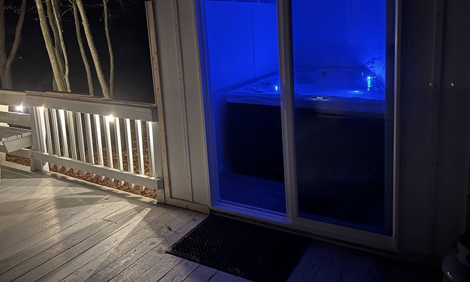 Gouldsboro Casa | The Hideaway W/Private Hot Tub close to the Lake
