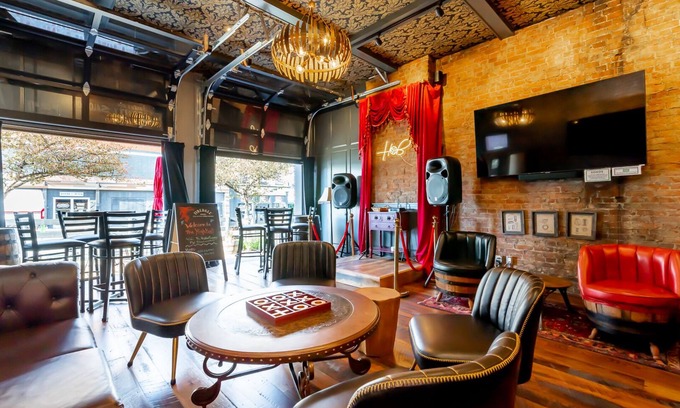 Phoenix Hill Casa | The Highball * Speakeasy Lounge & Retreat 6BR 5BA