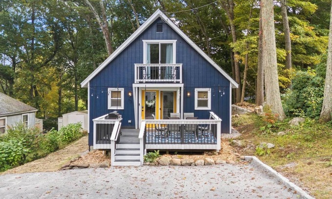 Gilman Casa | The Highland House at Amston Lake