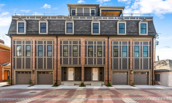 Downtown Columbus Casa | The Highline - Downtown Rooftop Escape