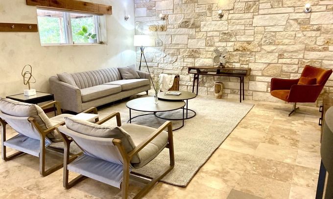 Dripping Springs Casa | The Hill Country House