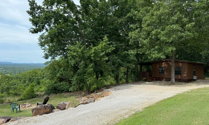 Mountain View Cabina | The Hilltop Cabins - Birdsong
