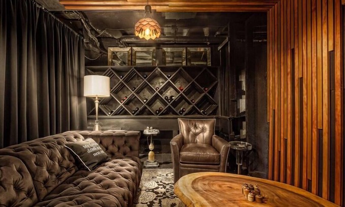 Franklin Park Villa | The Historic Werner House w/ Gym, Spa & Speakeasy