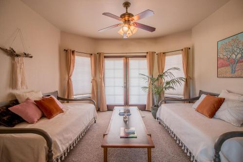 Paso Robles Casa | The Hive House at Castoro Cellars