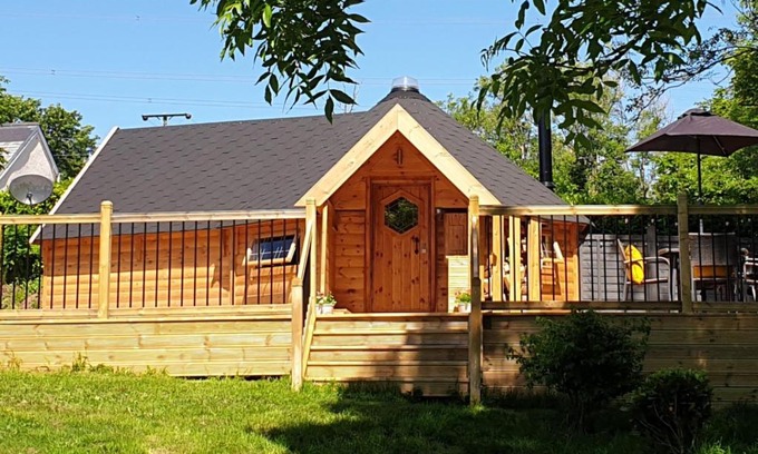 Amroth Apartamento | The Hive - Unique log cabin with wood burning stove