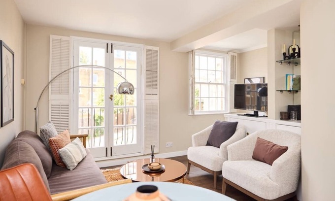 Norland Cabaña | The Holland Park Crib - Classy 2bdr House