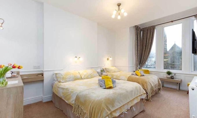 Lytham St. Anne's Cama Y Desayuno | The Hollingworth