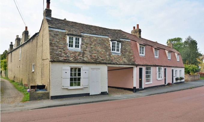 Horningsea Cabaña | The Holts - Charming idyllic & rural 2 bed Cottage
