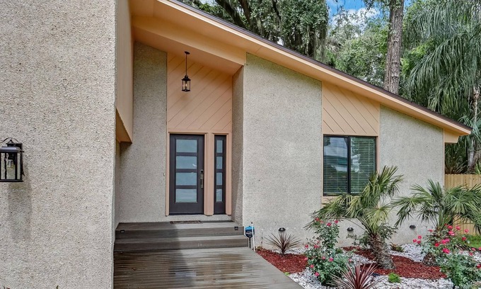 Neptune Beach Casa | The home has a brand new interior, as it was completely renovated adding ultra modern flare