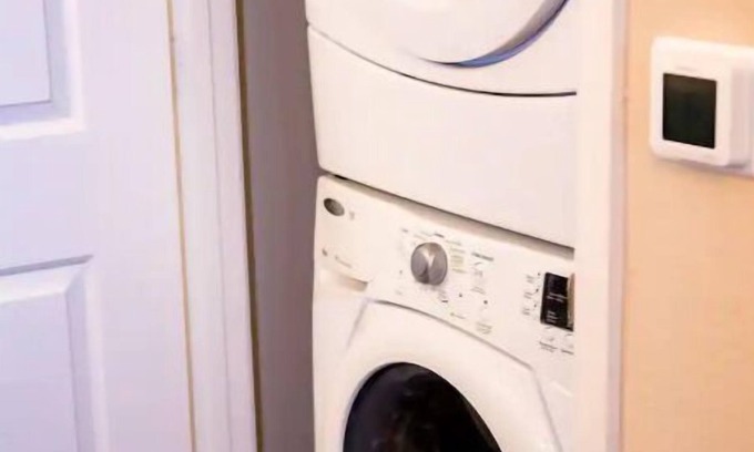Carver City - Lincoln Gardens Apartamento | The Honeycomb Hideout** In the heart of the Bay