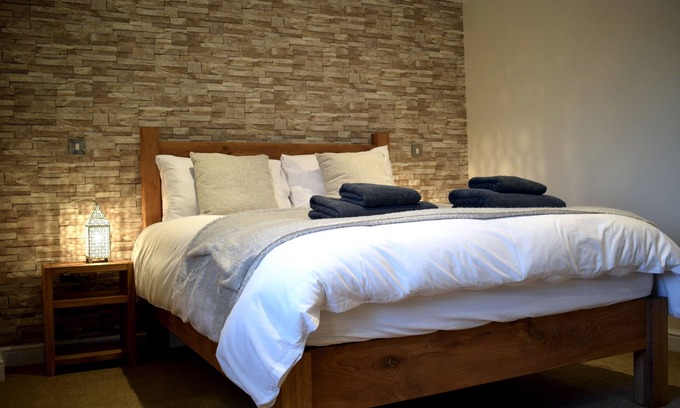 Alfreton Casa | The Horse & Jockey Wessington