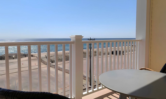 Misquamicut Hotel | The Hotel Maria