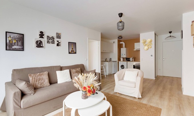 Bondy Apartamento | The house of happiness