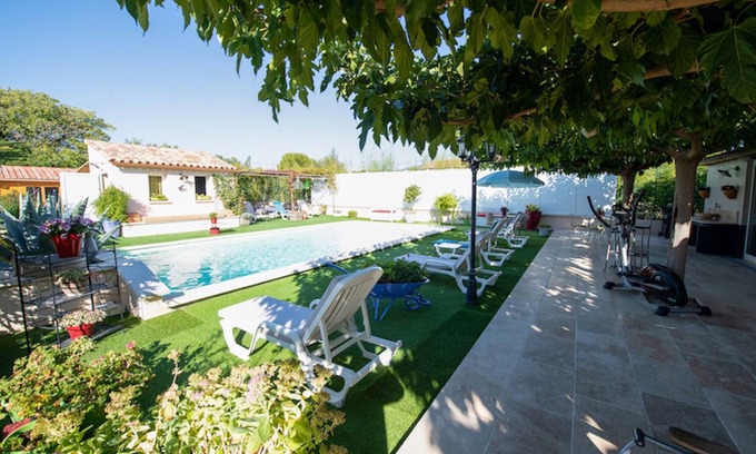 La Motte-dʼAigues Casa | "The house by the Lake" close to Lourmarin in South Luberon