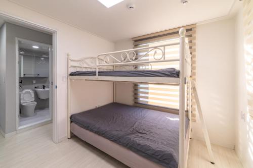 Seomyeon Casa | The house has 4 bedrooms and 3 bathrooms.