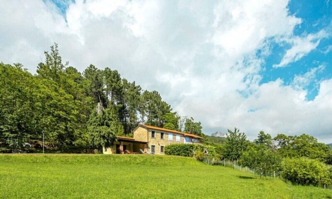 Montignoso Casa | the house in the woods! suitable for families