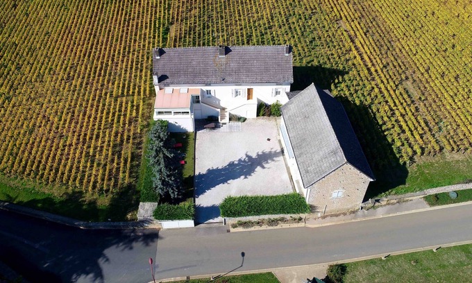 Chassagne-Montrachet Cabaña | La casa Montrachet - casa en el corazón de los viñedos en Chassagne-Montrachet
