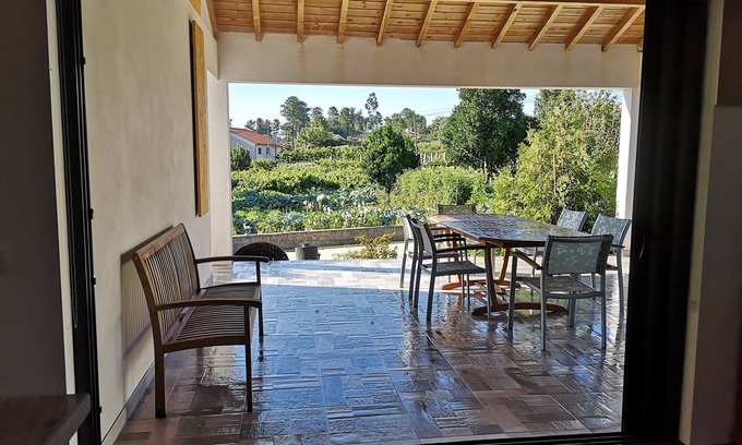 Valenca Casa | The House of Puddles
