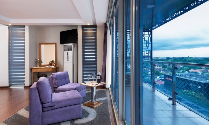 Mayangone Hotel | The Hub Hotel