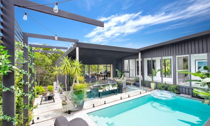 Peregian Beach Casa | The Hub House - New modern house close to beach & shops