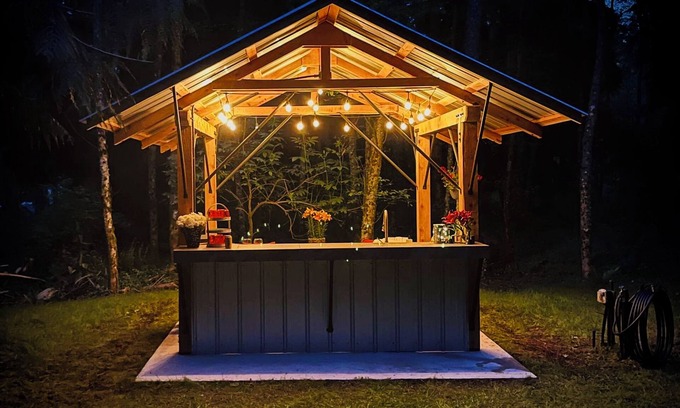 Langley Alquiler De RV | THE HUCKLEBERRY GLAMPSITE, EXPERIENCE THE MAGIC!