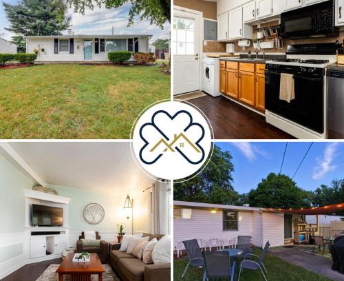 South Bend Casa | The Huddle & Hangout - 3 Bedroom House Close to ND