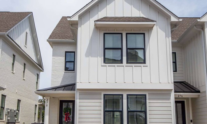 Oxford Casa | The Huddle on Hydrangea