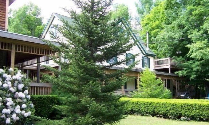 Lanesville Otro | El cazador Mt. House of Hunter, un centro histórico de 1800 en un arroyo de balbuceos