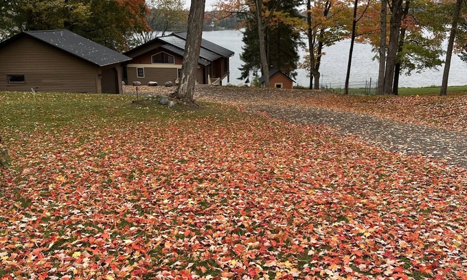 Iron River Casa | The Ice House - An UPscale U.P. lake home
