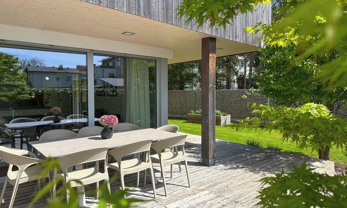 Seekirchen Markt Apartamento | The ideal duo ONE & TWO from Premium Apartments Seekirchen for up to 7 pers.