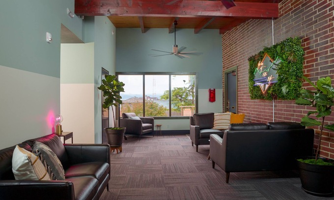 Astoria Hotel | The Inn at 515 15th