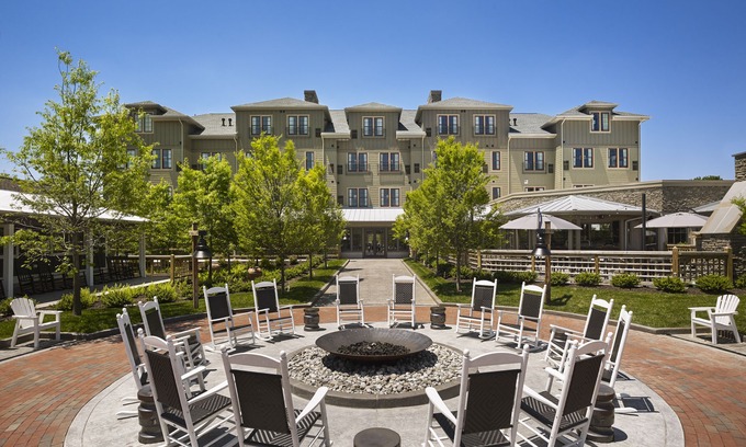 Stevensville Hotel | The Inn at Chesapeake Bay Beach Club