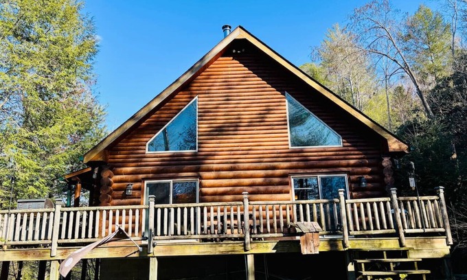 Saint Helens Cabina | The Inn Between at RRG