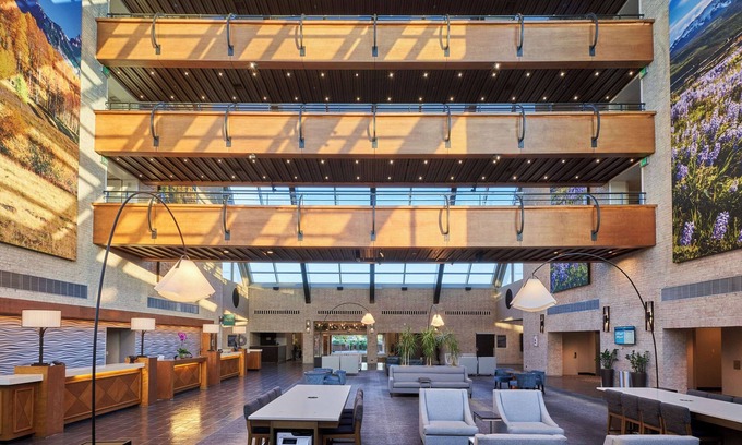 Englewood Complejo | The Inverness Denver, a Hilton Golf & Spa Resort
