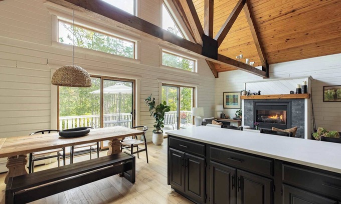Athens Casa | The Iron Ore Cabin: Lakefront Adventure